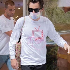 Harry Styles TV Love on Tour 2022 bunny long sleeve T-shirt
